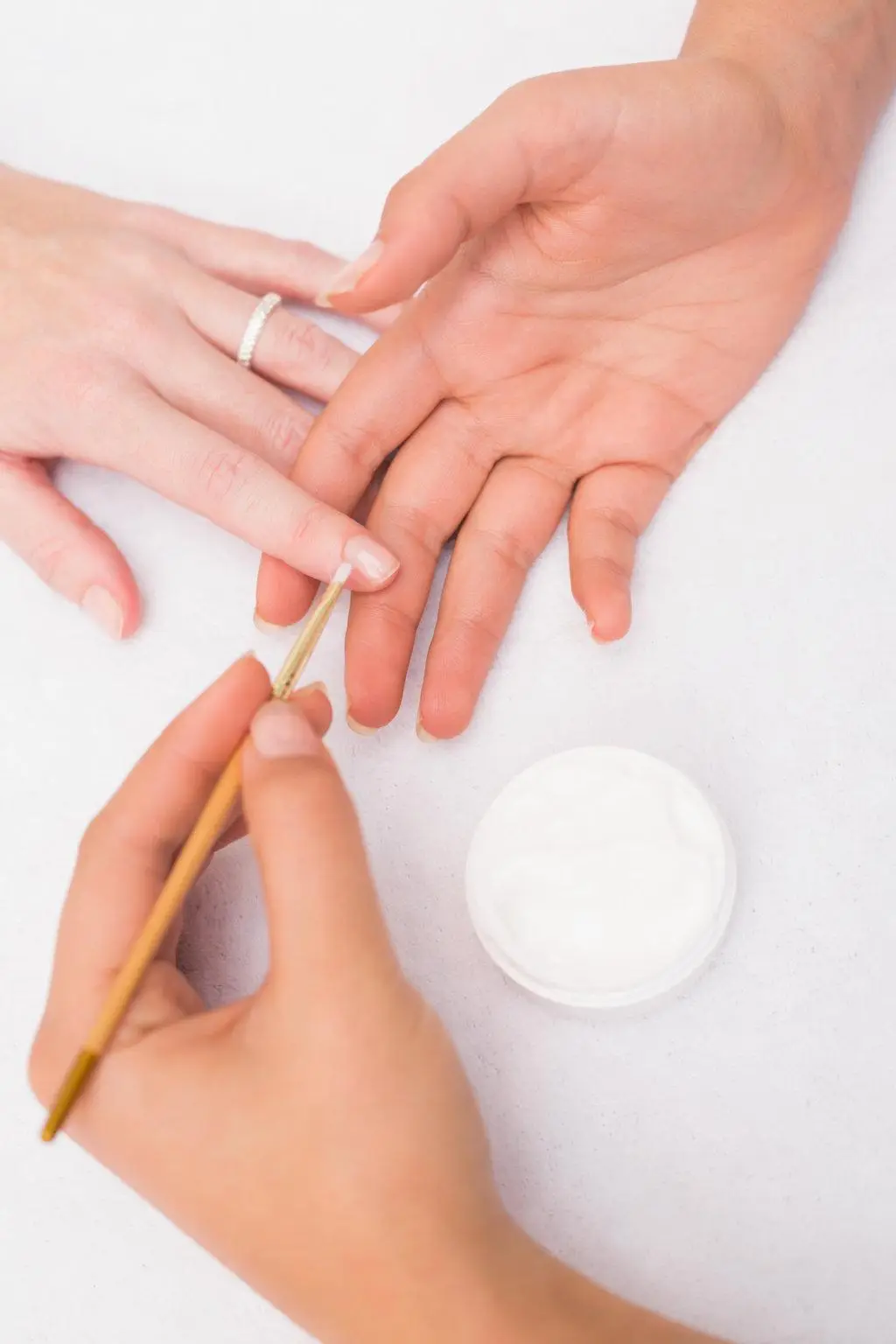 Zen Estetica a Claro è il centro estetico dedicato a chi desidera prendersi cura di sé attraverso trattamenti professionali e un servizio attento e personalizzato. In un ambiente accogliente e rilassante, proponiamo trattamenti viso e corpo, solarium, trucco e soluzioni estetiche pensate per valorizzare la bellezza e favorire il benessere della persona. Ogni trattamento viene scelto in base alle esigenze individuali, con attenzione alla qualità e ai dettagli. Scopri Zen Estetica e concediti un momento dedicato completamente a te.