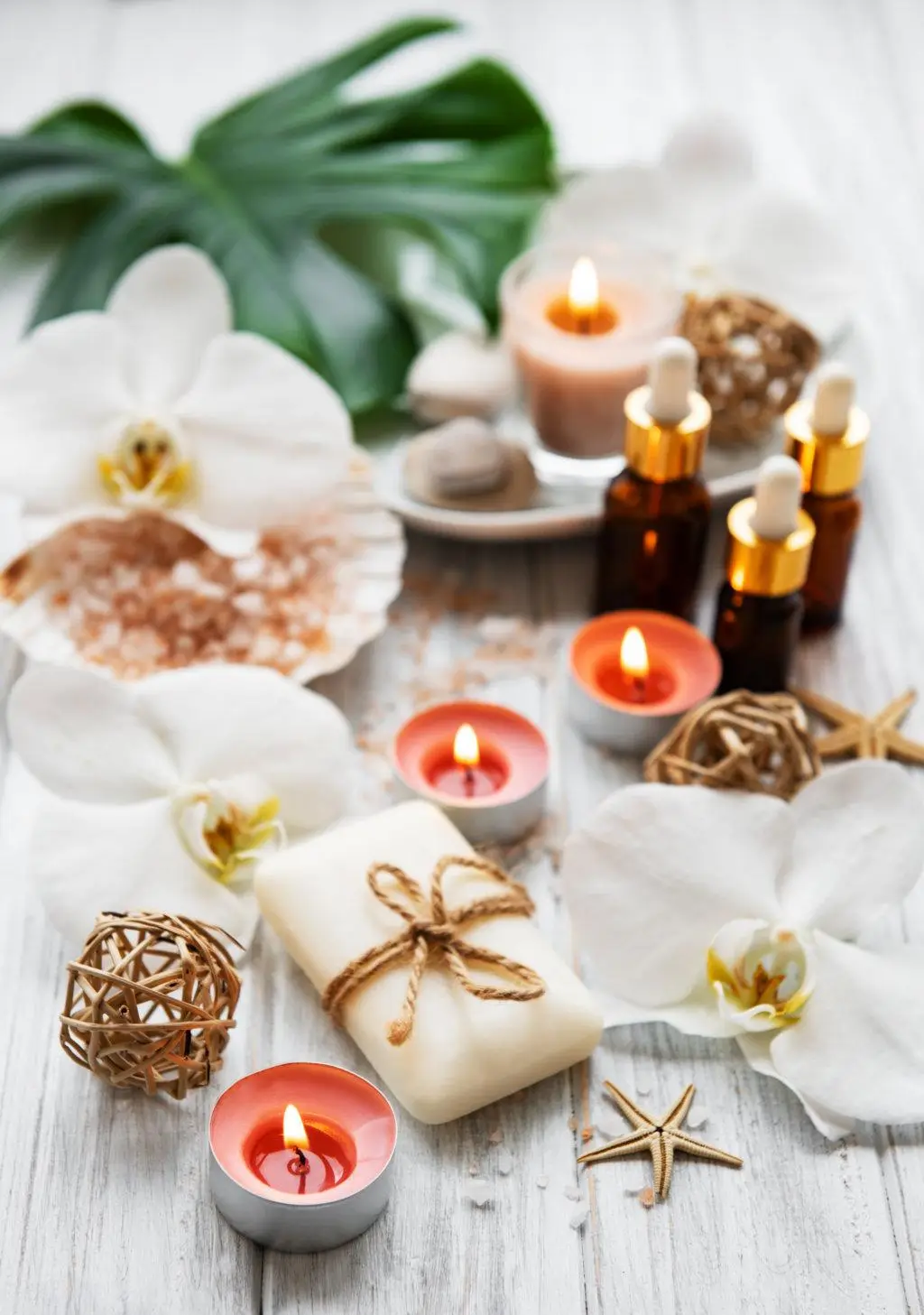 Zen Estetica a Claro è il centro estetico dedicato a chi desidera prendersi cura di sé attraverso trattamenti professionali e un servizio attento e personalizzato. In un ambiente accogliente e rilassante, proponiamo trattamenti viso e corpo, solarium, trucco e soluzioni estetiche pensate per valorizzare la bellezza e favorire il benessere della persona. Ogni trattamento viene scelto in base alle esigenze individuali, con attenzione alla qualità e ai dettagli. Scopri Zen Estetica e concediti un momento dedicato completamente a te.